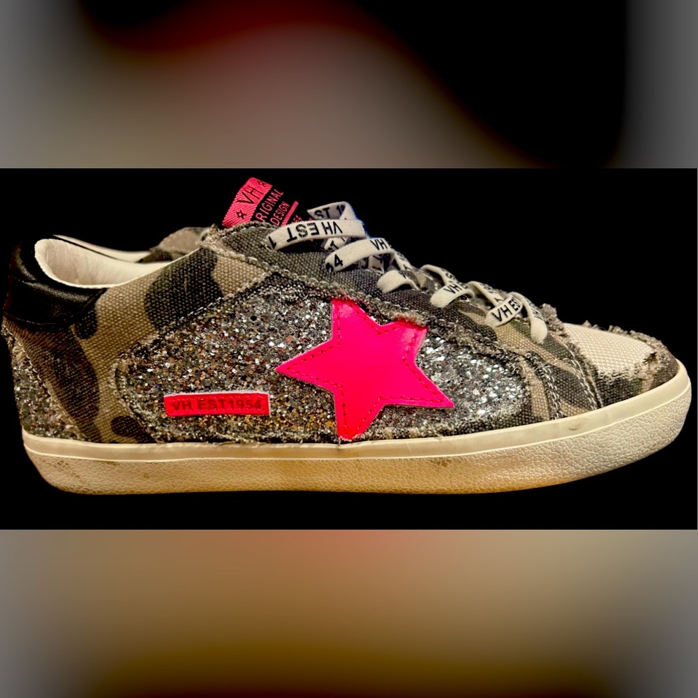 Vintage Havana - Can’t See Me Sneakers - Size 10